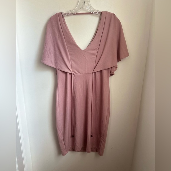 Chic Mauve V-Neck Mini Dress - Picture 1 of 8